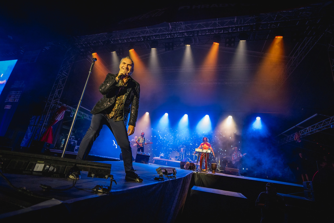Putovní festival Hrady CZ míří na Bouzov s exkluzivními sety Landy a Mirai